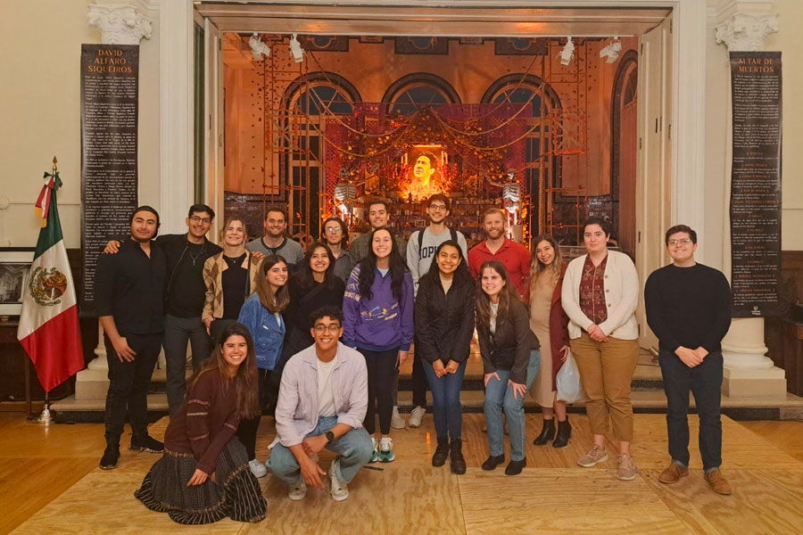 SAIS students visiting the Mexican Cultural Institute